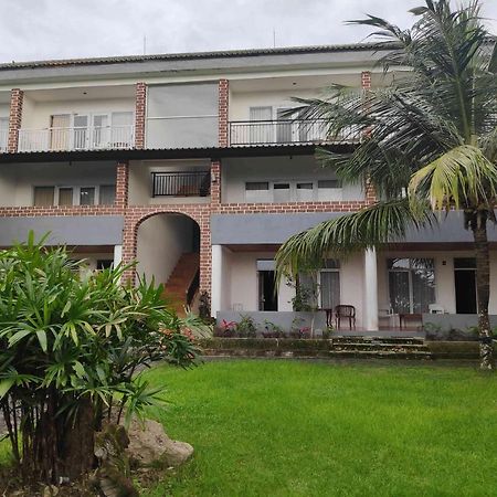 Pecatu Guesthouse อูลูวาตู ภายนอก รูปภาพ