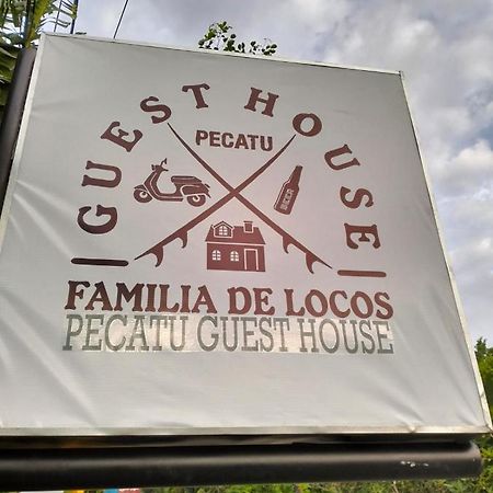 Pecatu Guesthouse อูลูวาตู ภายนอก รูปภาพ