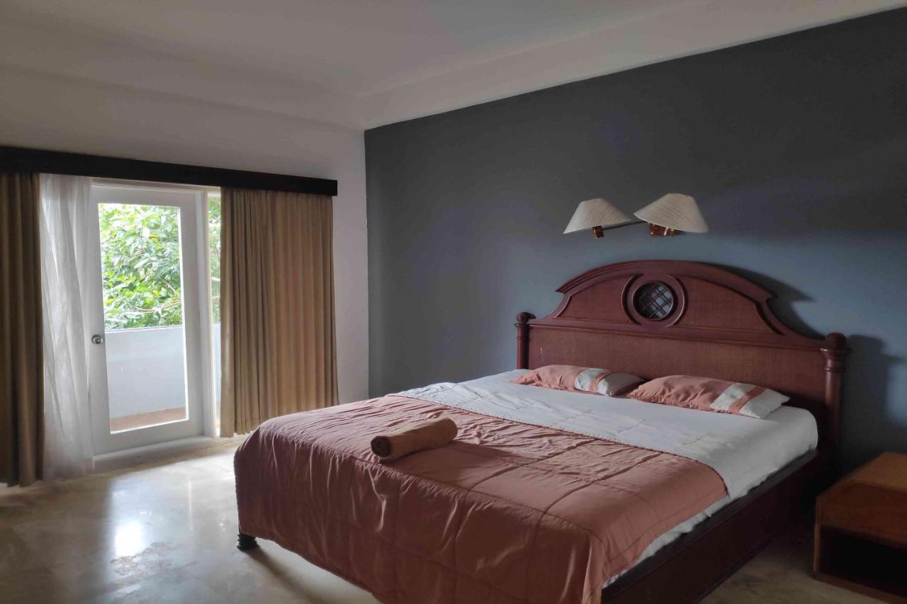 Pecatu Guesthouse อูลูวาตู ภายนอก รูปภาพ